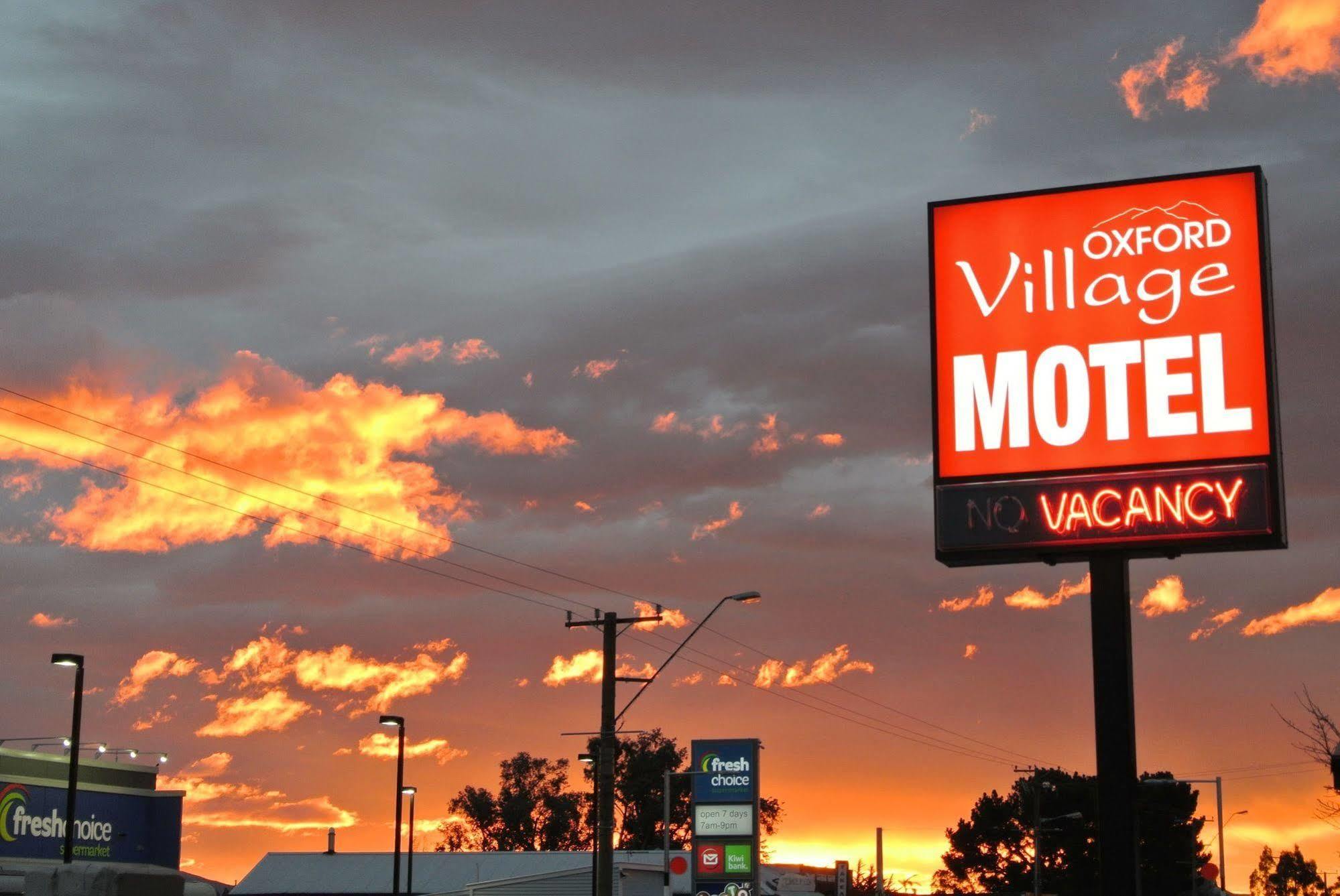 Oxford Village Motels Extérieur photo