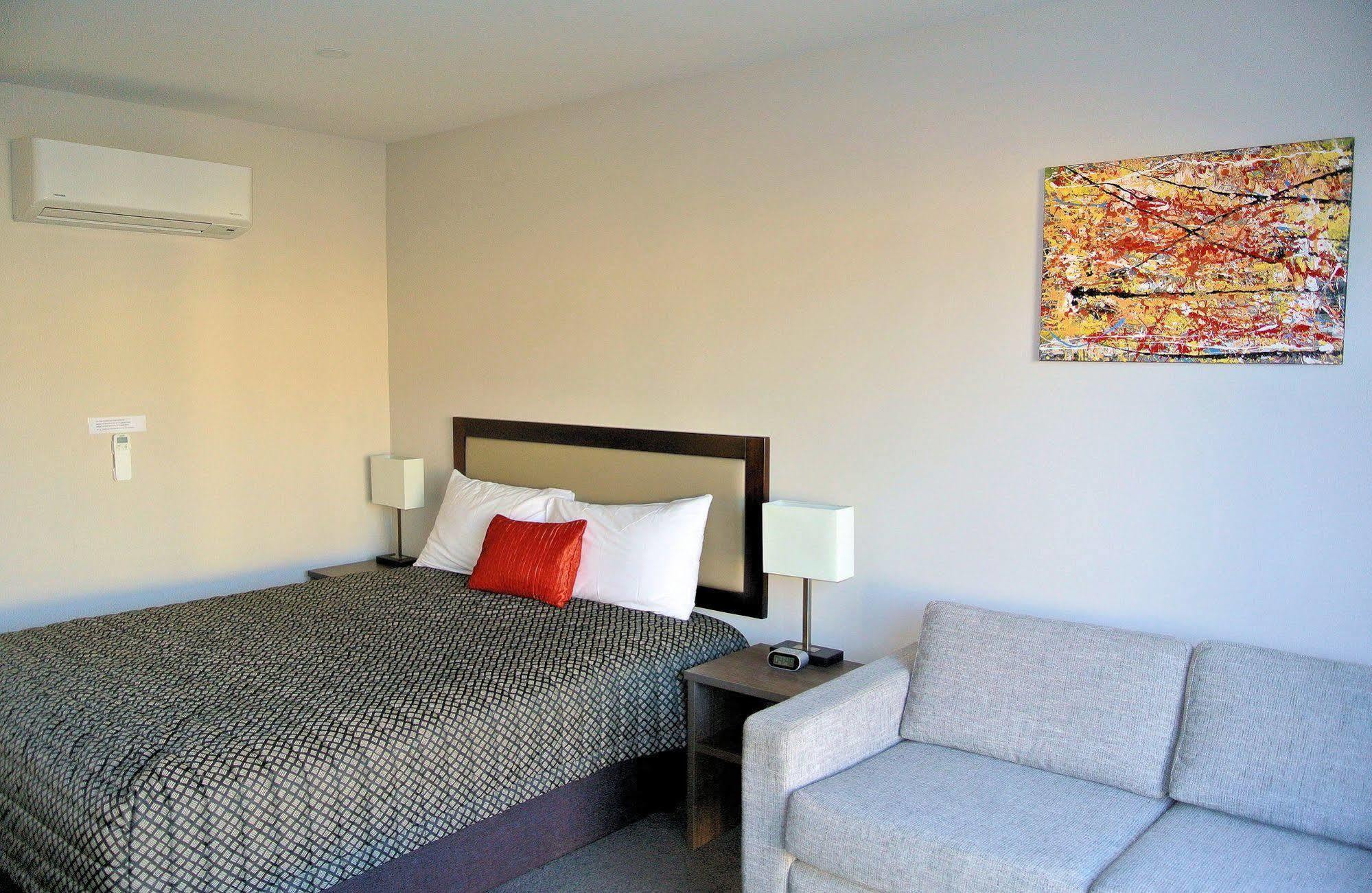 Oxford Village Motels Extérieur photo
